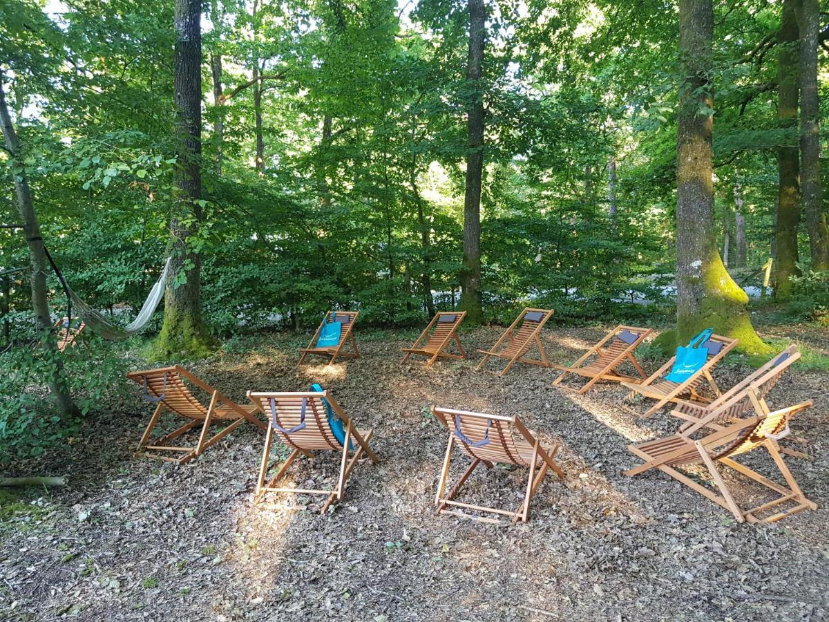 Camping de la Forêt Seasonova Sillé-le-Guillaume Extérieur photo
