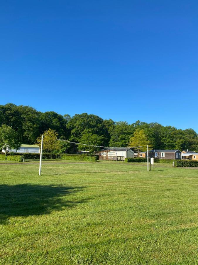 Camping de la Forêt Seasonova Sillé-le-Guillaume Extérieur photo