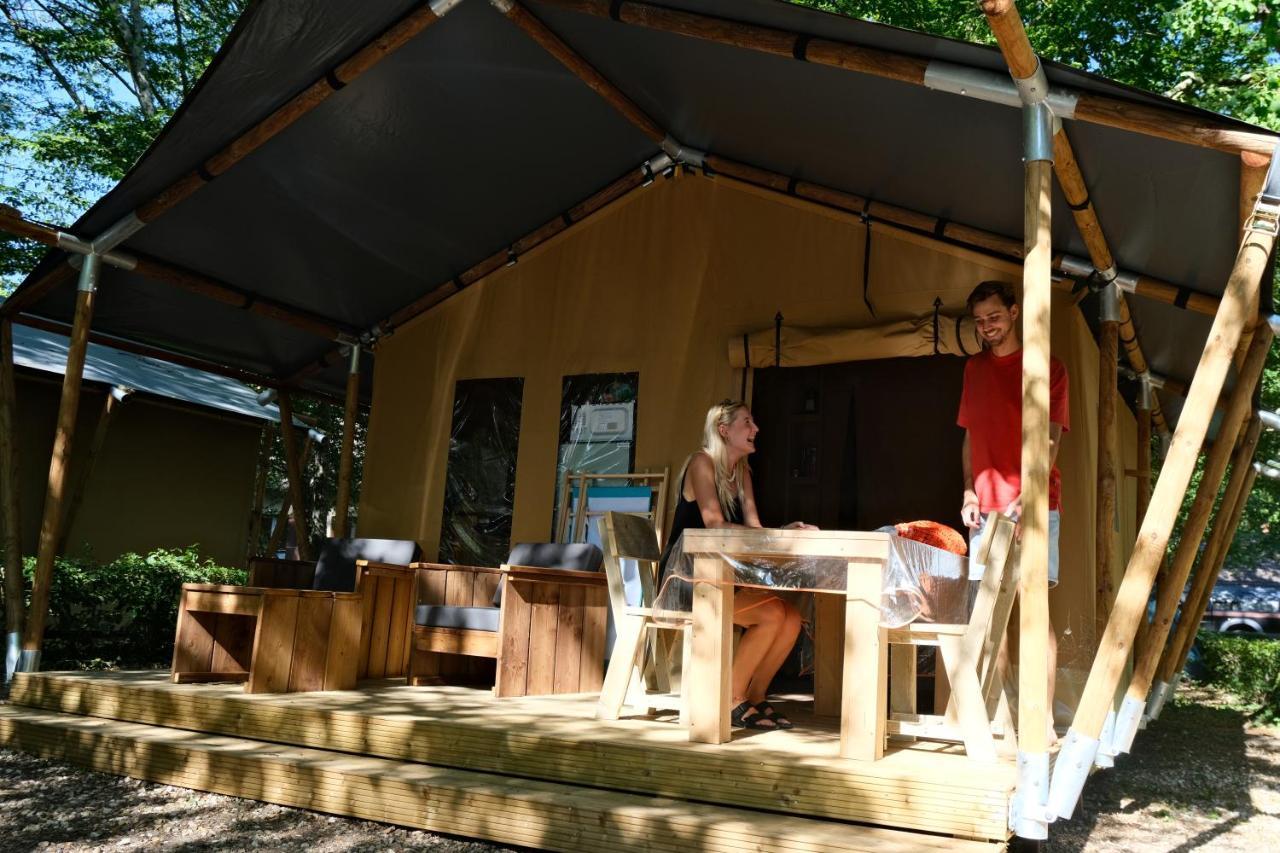 Camping de la Forêt Seasonova Sillé-le-Guillaume Extérieur photo