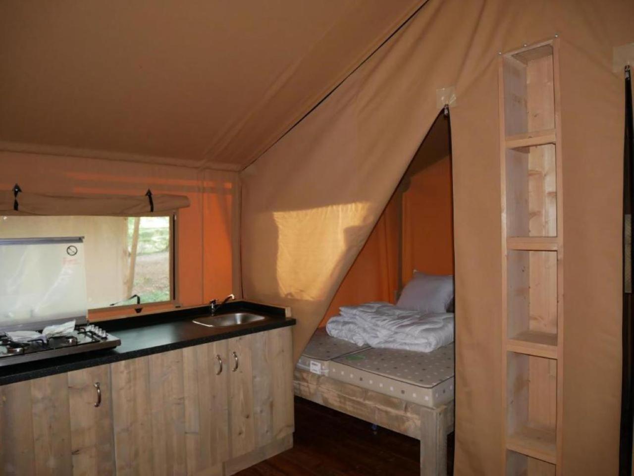 Camping de la Forêt Seasonova Sillé-le-Guillaume Extérieur photo
